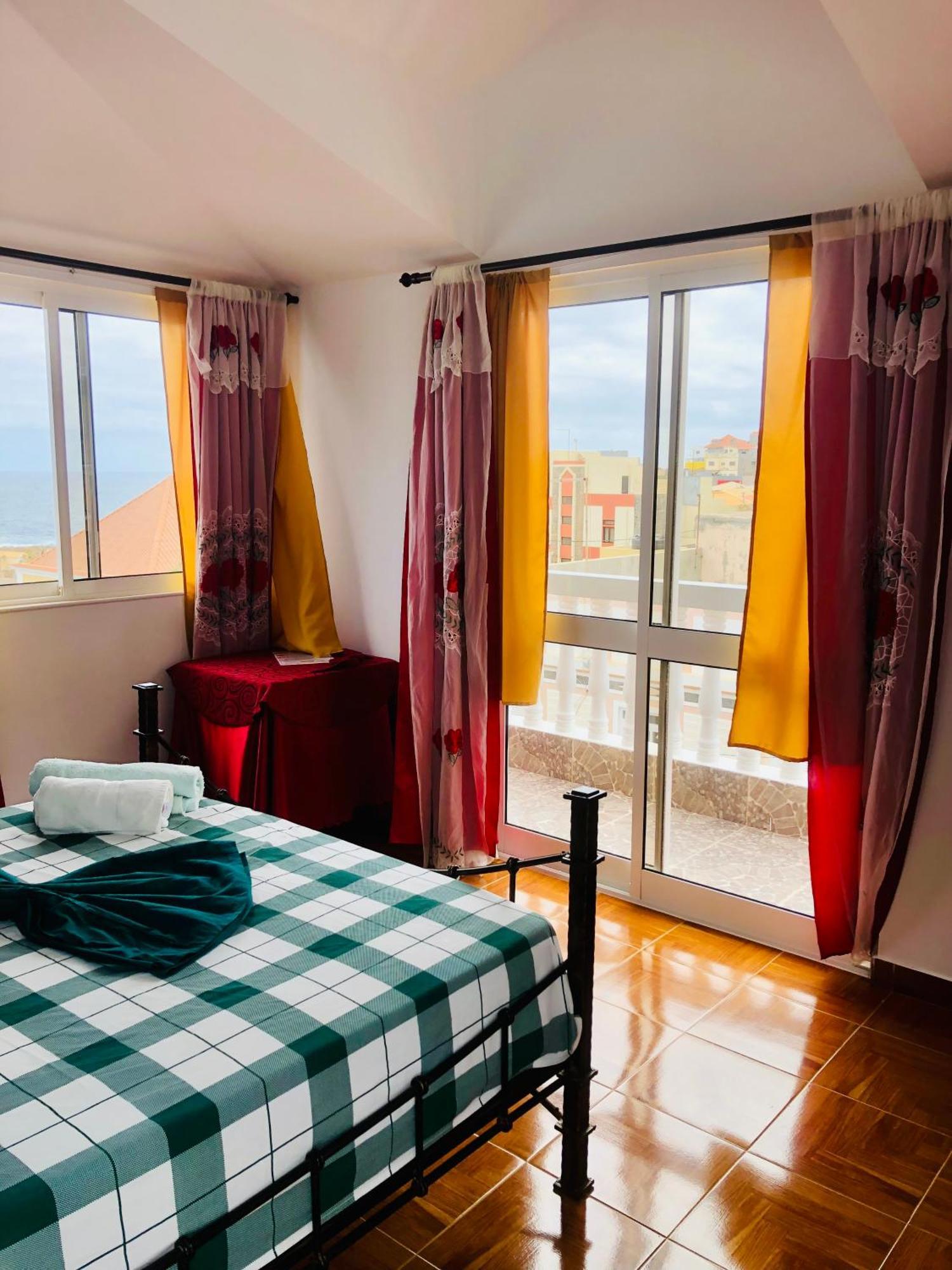 Отель Casa Bb&Djassi Понта-ду-Сол Экстерьер фото